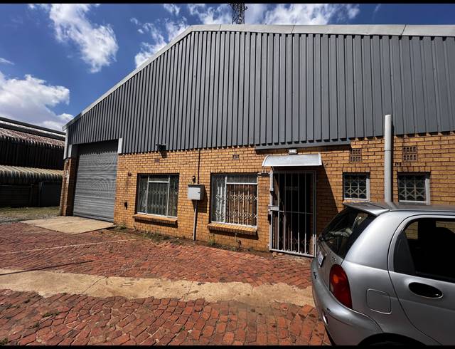 550M² FACTORY TO LET IN ALRODE SOUTH